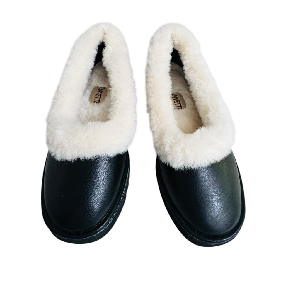 NWOT Luvvette Women’s Black Faux Fur Lined Slippers Cozy Slip On Size 7!